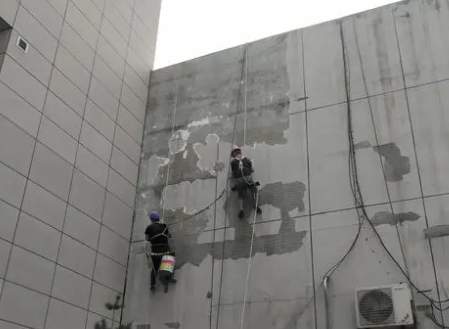 市南楼顶漏水维修公司分享下市南外墙防水的注意事项