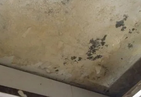 市南阳台漏水维修公司分享下市南卫生间渗水维修需要注意哪些问题。